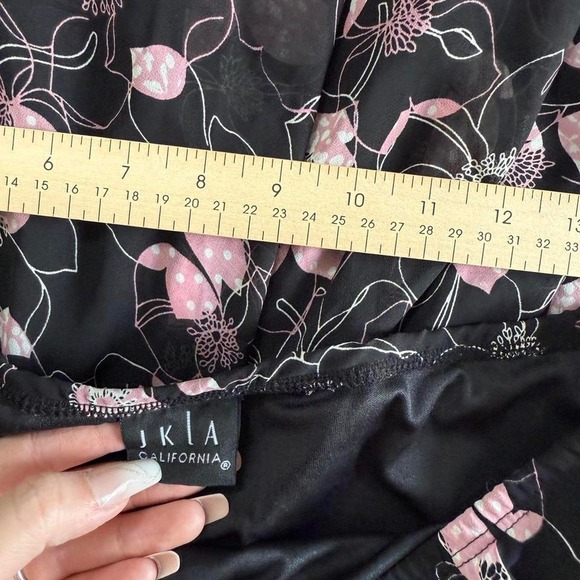 black floral midi skirt  Y2K black floral midi skirt Jkla size xl f - Picture 4 of 5